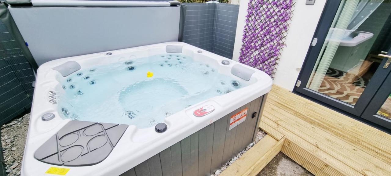 Marthys House With Hot Tub Looe Villa Exterior photo